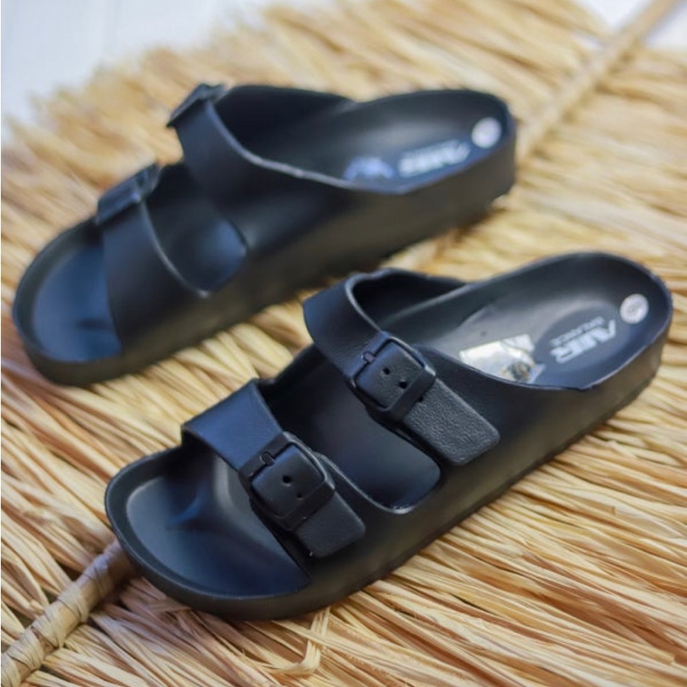 New Black Buckle Slides Size 11